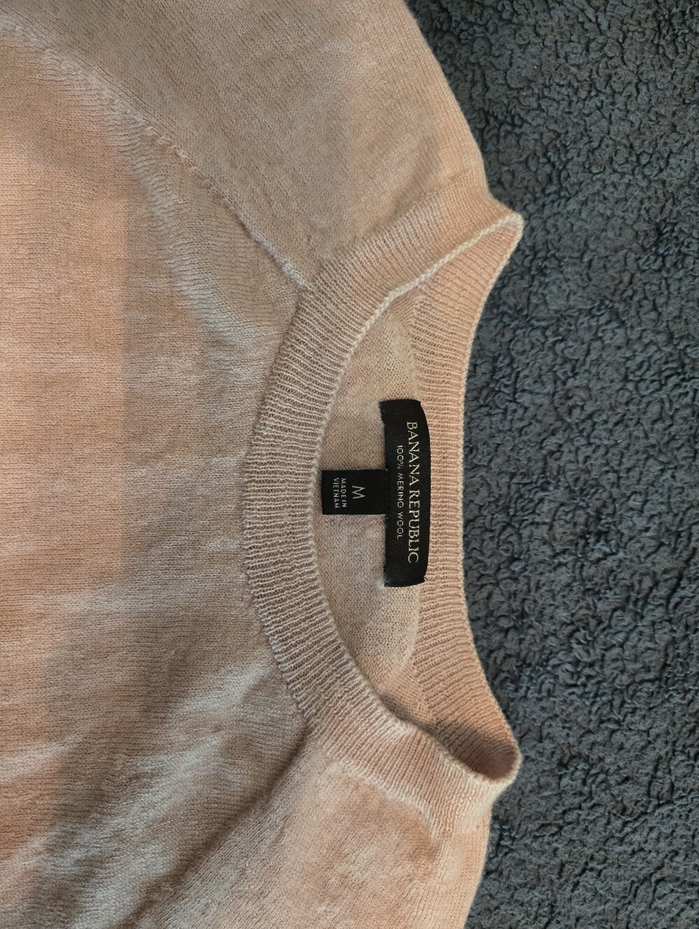 Banana Republic Crewneck Sweater - Picture 3 of 3